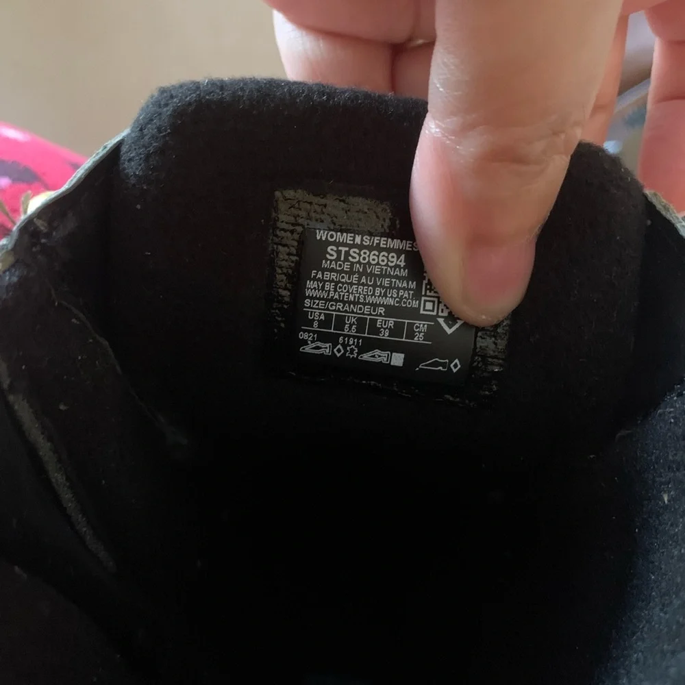 BNWT Sperry Booties - Picture 7 of 8